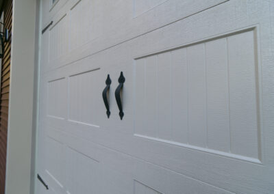 30x60x16, Lean-to, Entry Door Roof, Shingles, Vinyl Siding, Greenposts, Concrete, Aprons