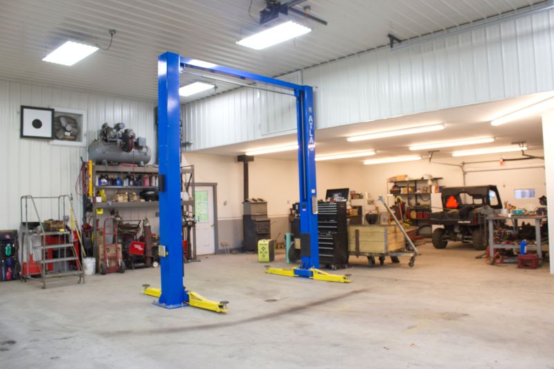 Garage building used for contractor equipment storage and operations