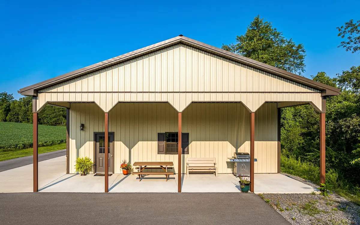 Pole Barn With a Lean-To: Is It Right for You?